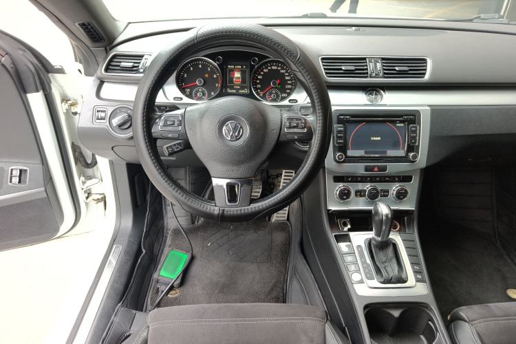 Used Volkswagen FAW-Volkswagen CC 2016 1.8TSI Luxury Model Steering Wheel