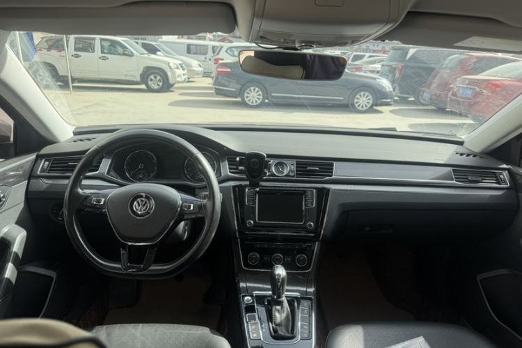 Used Volkswagen Passat 2016 330TSI DSG Prestige Edition
