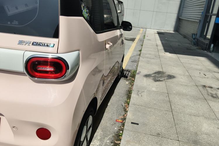 Used Wuling Hongguang MINIEV 2024 3rd Generation 215km Advanced Version Right Rear Taillight