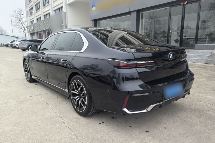 Used BMW 7 Series 2023 735Li M Sport Package Exterior 4