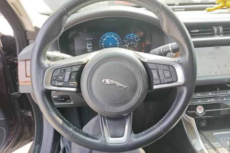 Used Jaguar XFL 2019 XFL 2.0T 250 PS Two-Wheel-Drive Luxury Edition