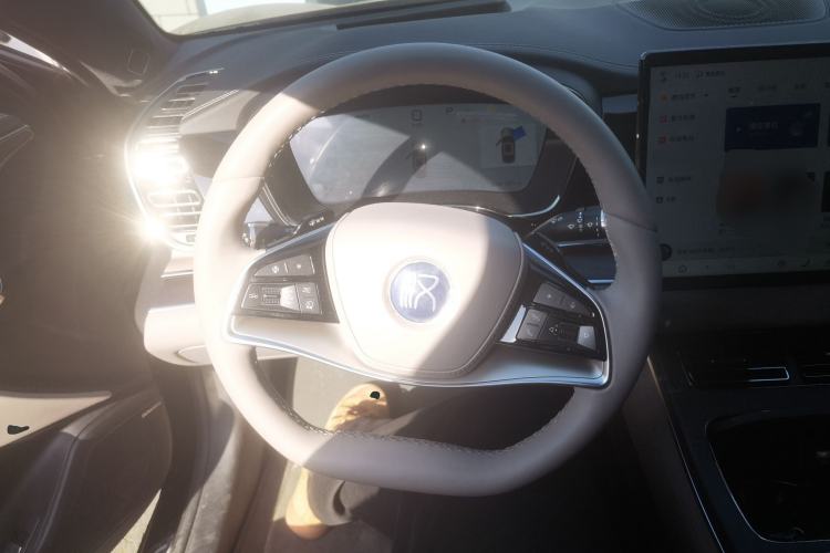 Used BYD Han 2025 DM-i Intelligent Driving Edition 125KM LiDAR Flagship Model