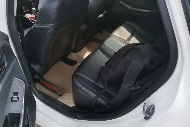 Used Ford Escort 2017 Happiness Edition 1.5L Automatic Fashion Version Interior 4