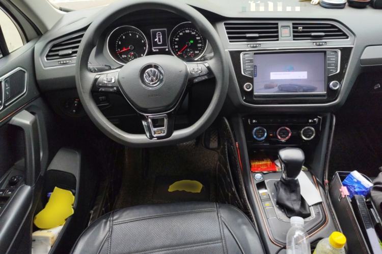 Used Volkswagen Tiguan L 2017 330TSI Automatic Two-Wheel Drive Luxury Edition Steering Wheel