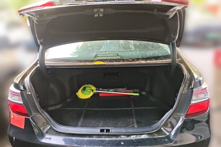 Used Toyota Camry 2015 2.0G Premier Edition
