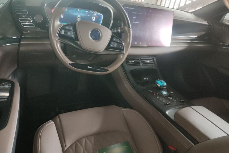 Used BYD Han 2022 DM-i 121KM Prestige Model Center Console