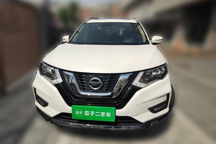 Used Nissan X-Trail 2017 2.5L CVT Luxury Edition 4WD Front