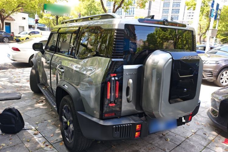 Used JETOUR Traveler 2023 2.0T All-Wheel-Drive CrossPRO