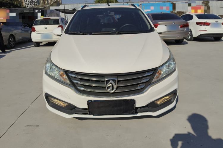 Used Baojun 310 2017 1.5L Manual Fashion Model
