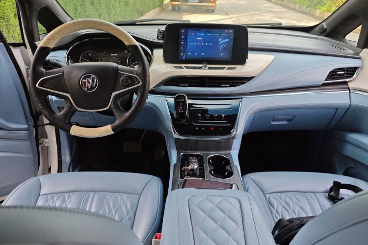 Used Buick GL8 2022 Land Cruiser Executive Class 652T Comfort Model