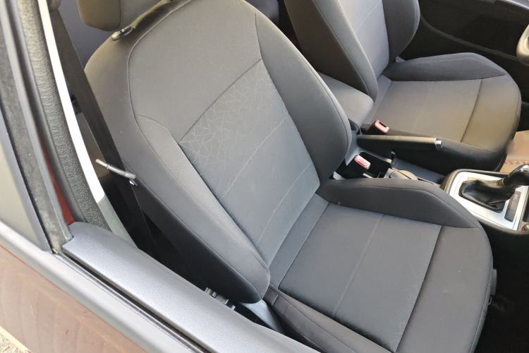 Used Volkswagen Lavida 2013 Revised Classic 1.6L Automatic Fashion Edition