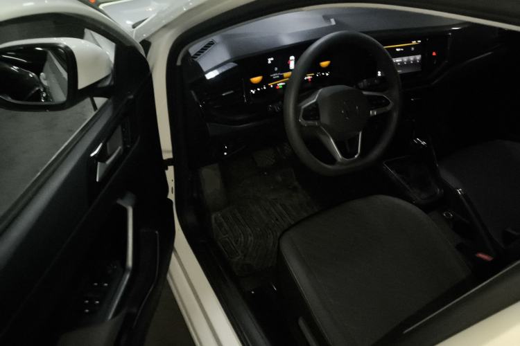 Used Volkswagen Lavida 2023 New Sharp 1.5L Automatic Excellent New Edition
