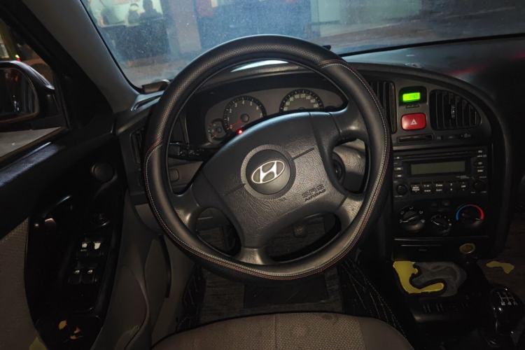 Used Hyundai Elantra 2011 1.6L Manual Comfort Version
