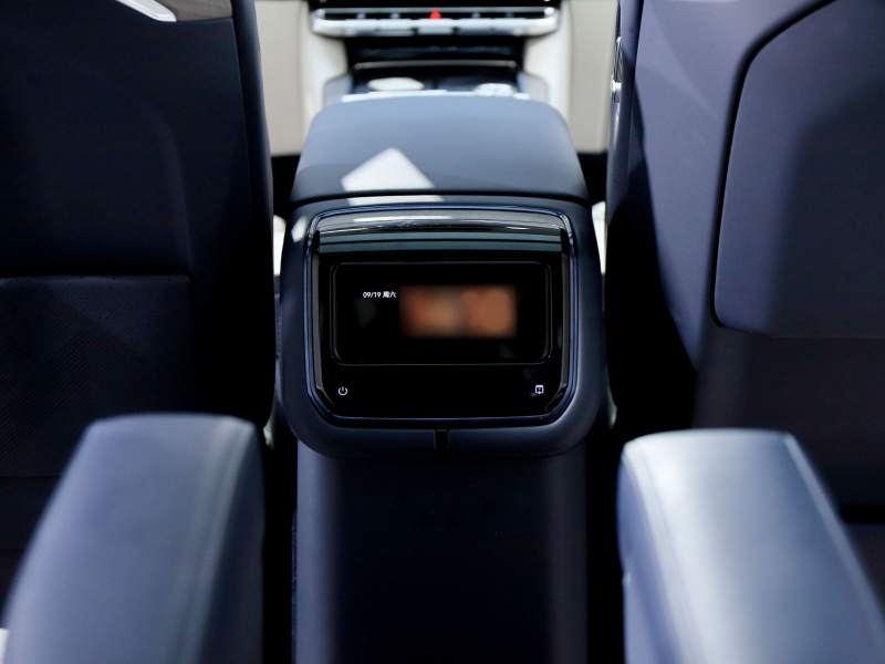 Used Zeekr 9X 2025 Ultra Edition 70kWh — 40