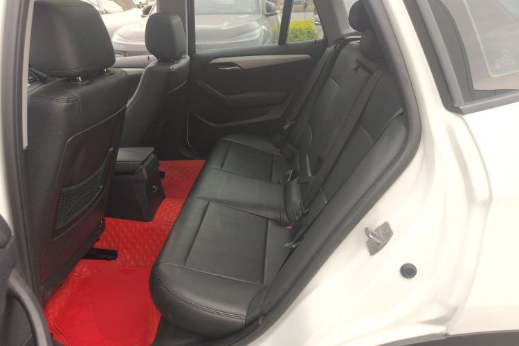 Used BMW X1 2013 sDrive18i Fashion Model
