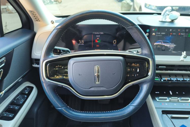 Used Lincoln Corsair 2023 2.0T Two-Wheel Drive Luxury Edition
