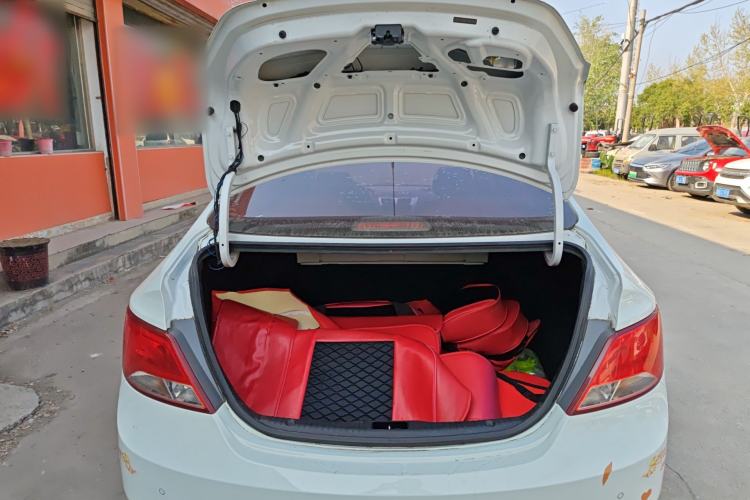 Used Hyundai Verna (older generation) 2014 1.4L Manual Smart GLS Trim Trunk