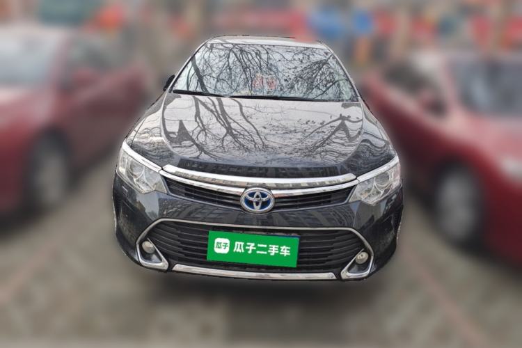 Used Toyota Camry 2016 Dual-Engine 2.5 HG 10th Anniversary Deluxe Navigation Edition Front