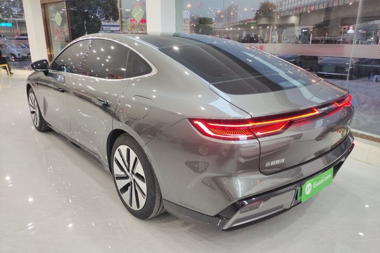 Used Geely Galaxy E8 2024 550 km Range Rear-Drive MAX
