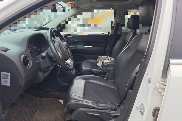 Used Jeep Compass 2013 2.4L four-wheel-drive sport version Left Front Seat