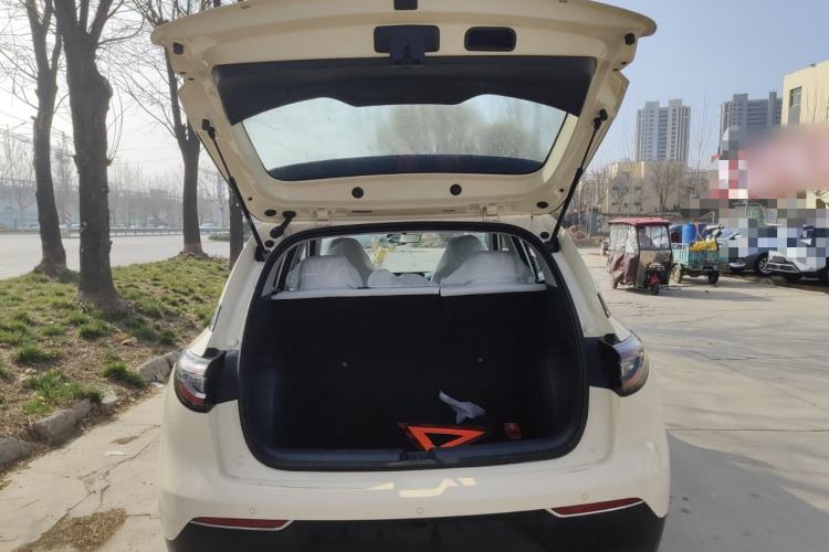 Used Geely Galaxy Geome 2025 410 km Free Version
