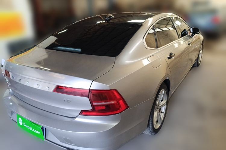 Used Volvo S90 2018 T4 Zhiyuan Edition