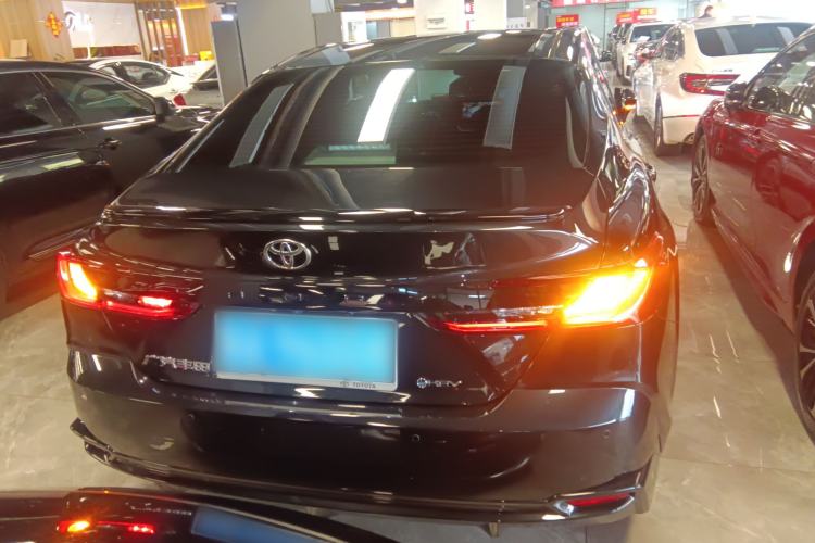Used Toyota Camry 2026 Model Dual-Engine 2.0HSE Sport Lite Edition