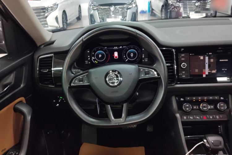 Used Skoda Kodiaq GT 2019 TSI330 Two-Wheel-Drive Luxury Edition China VI Standard Steering Wheel