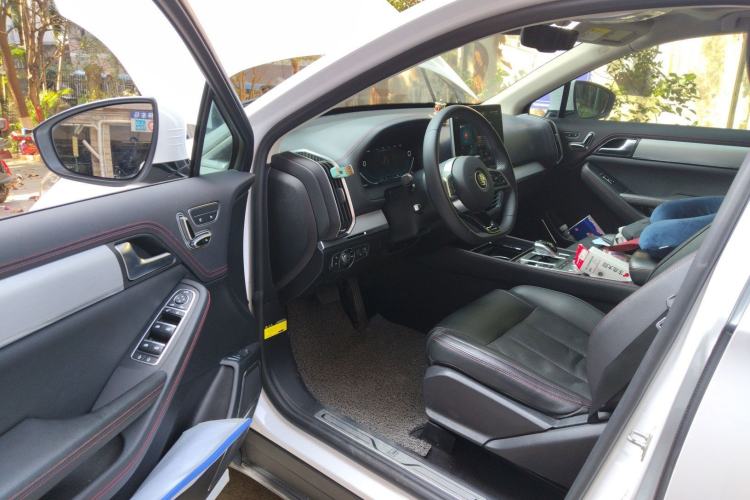 Used BYD Tang New Energy 2018 DM 2.0T All-Wheel Drive Smart Connectivity Luxury Model 7 Seats China V Emission Standard