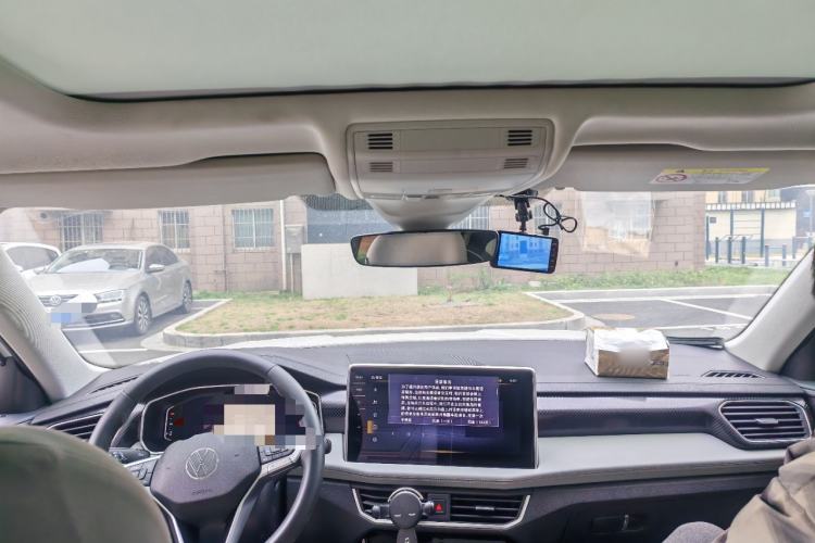 Used Volkswagen Tayron 2023 330TSI Two-Wheel-Drive Luxury Plus Advanced Version Headliner