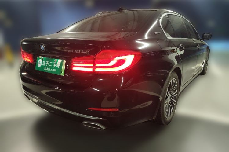 Used BMW 5 Series New Energy 2019 530Le Luxury Package Rear Right 45 Deg