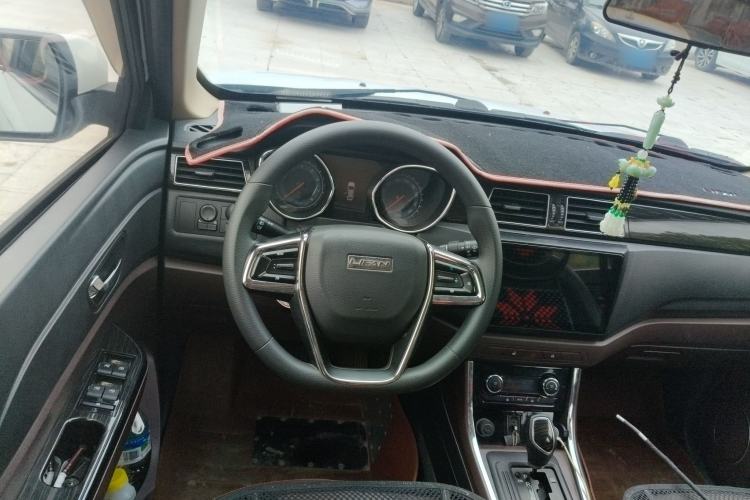 Used Lifan Auto Myway 2016 1.5L Automatic Smart Enjoyment Model Steering Wheel