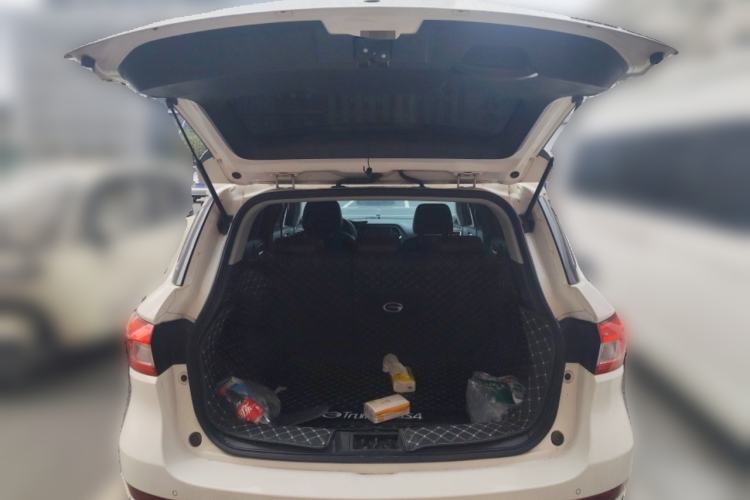 Used GAC Trumpchi GS4 2017 235T G-DCT Two-Wheel Drive Luxury Edition Trunk