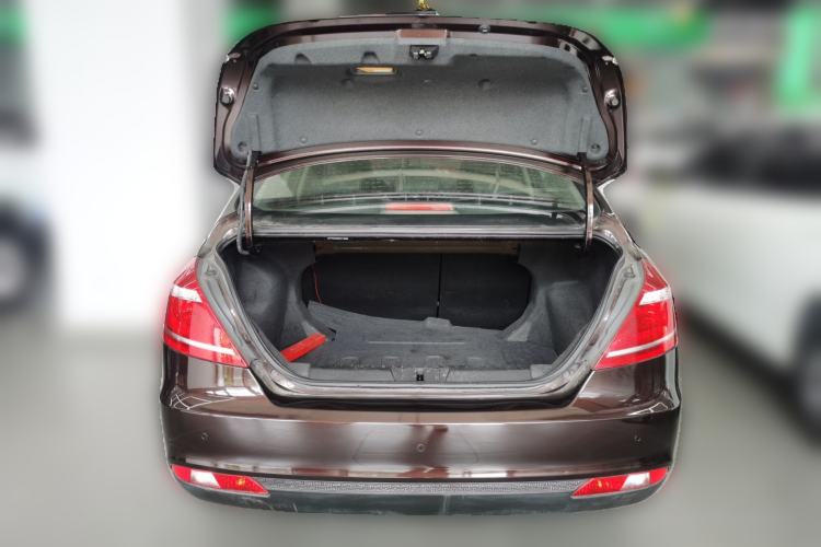 Used Geely Auto Emgrand 2016 Sedan 1.5L CVT Upward Version Trunk