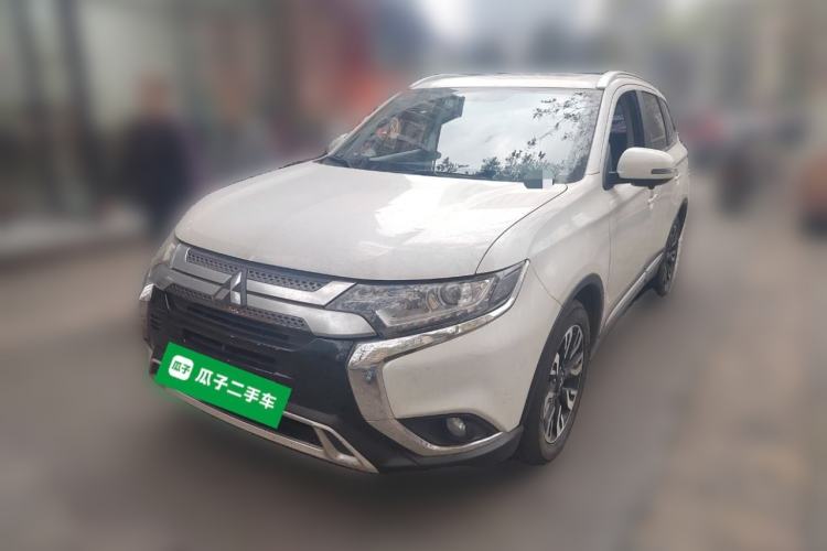 Used Mitsubishi Outlander 2019 2.0L Two-Wheel Drive Comfort Edition 5 Seats China VI Standard