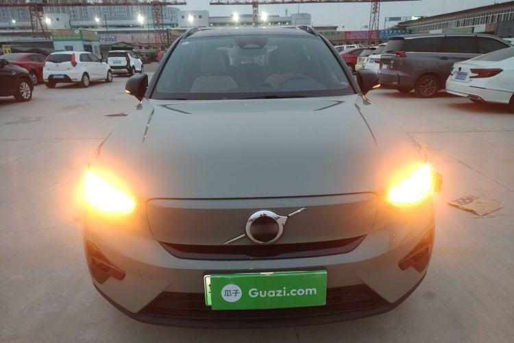 Used Volvo XC40 New Energy 2023 Four-Wheel-Drive High-Performance Version
