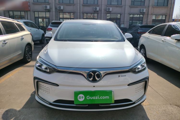 Used BAIC Beijing EU5 2018 R550 Smart Trend Edition
