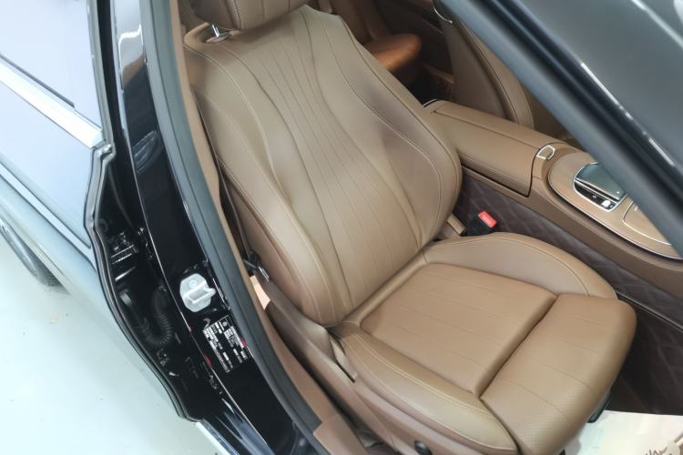 Used Mercedes-Benz E-Class 2023 E 260 L
