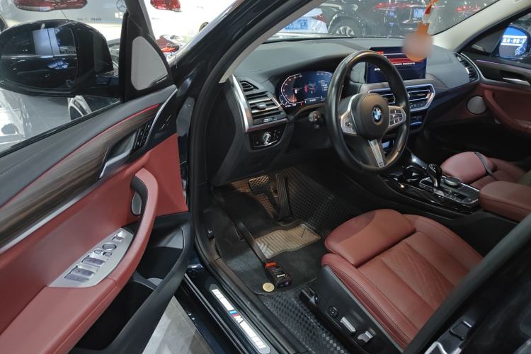 Used BMW X3 2023 xDrive30i Leading Model M Night Edition Package Driver Seat