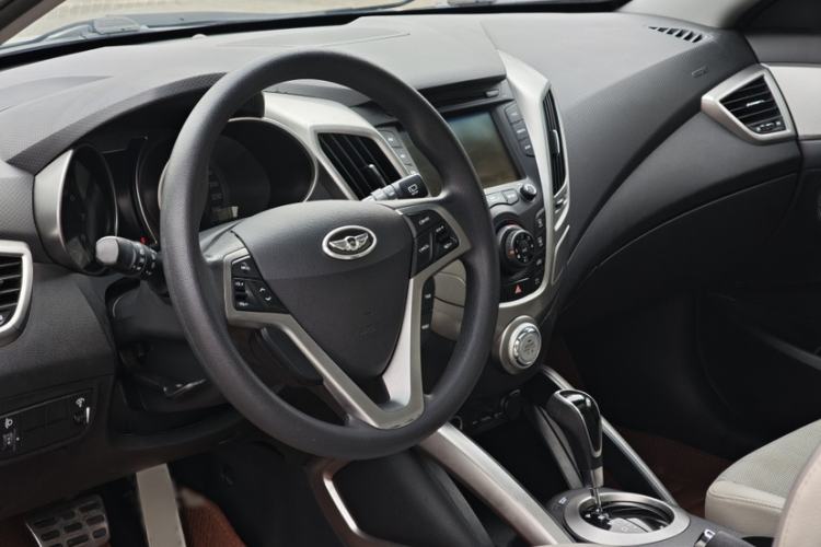 Used Hyundai Veloster 2012 1.6L Automatic Luxury Edition
