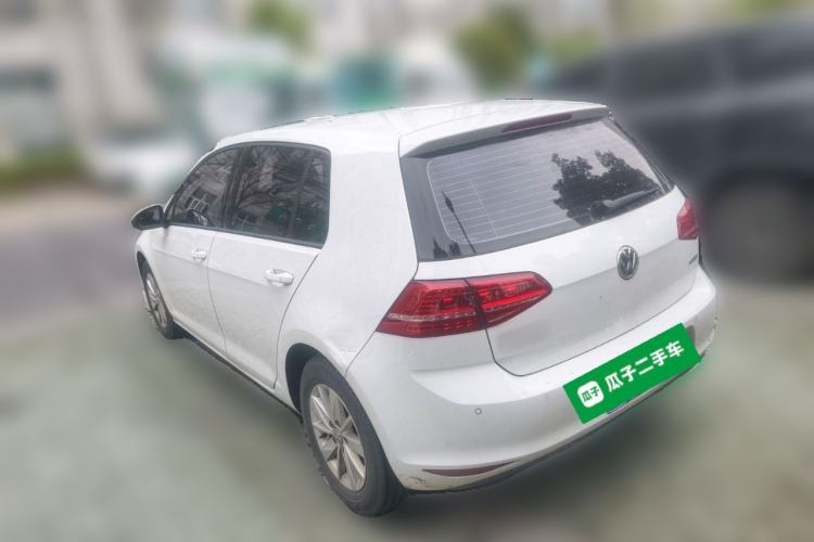 Used Volkswagen Golf 2016 1.6L Automatic Fashion Model
