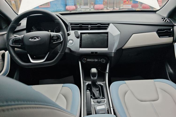 Used Chery Tiggo 3X 2022 PLUS 1.5L CVT Fashion Edition Center Console