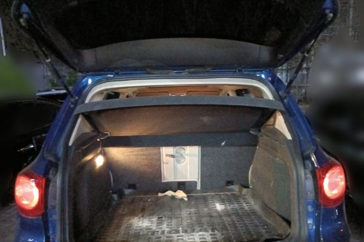 Used Volkswagen Tiguan 2012 1.8TSI Automatic Two-Wheel Drive Zhaoshi Edition Trunk