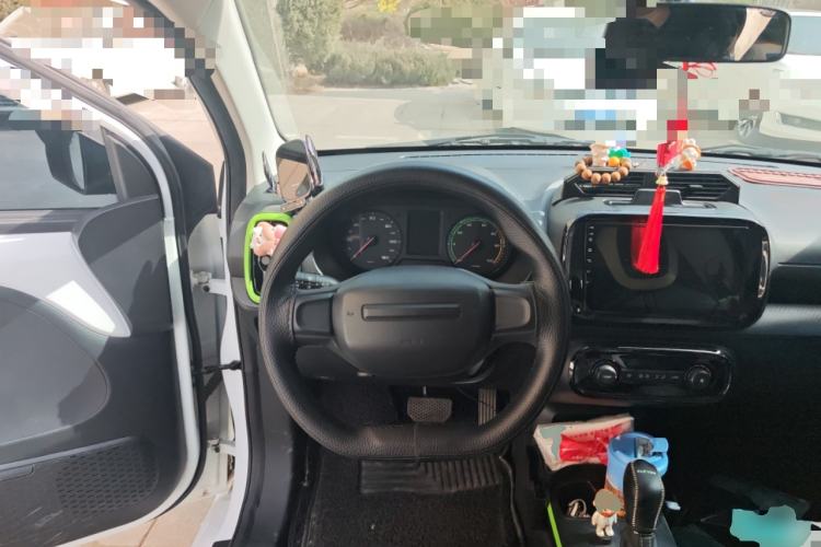 Used Roewe Clever 2021 302 km New Four-Seater Super-Efficient Version
