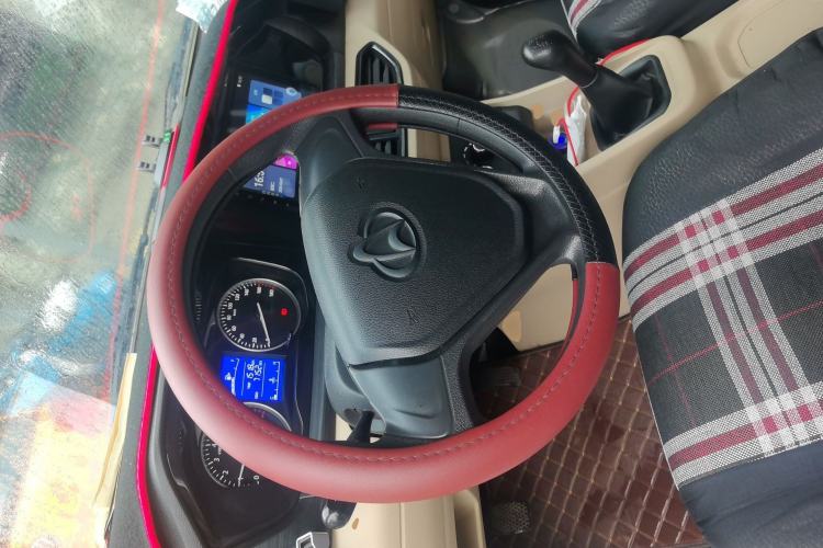 Used CHANGAN KUAYUE Xing V3 2023 1.5L Gasoline Standard Edition 2-Seat Van Steering Wheel