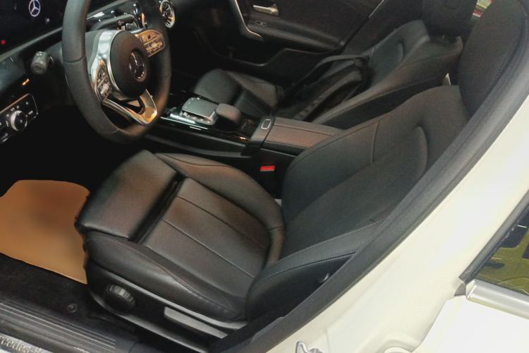 Used Mercedes-Benz A-Class 2022 Restyled A 200 L Sport Sedan Fashion Version
