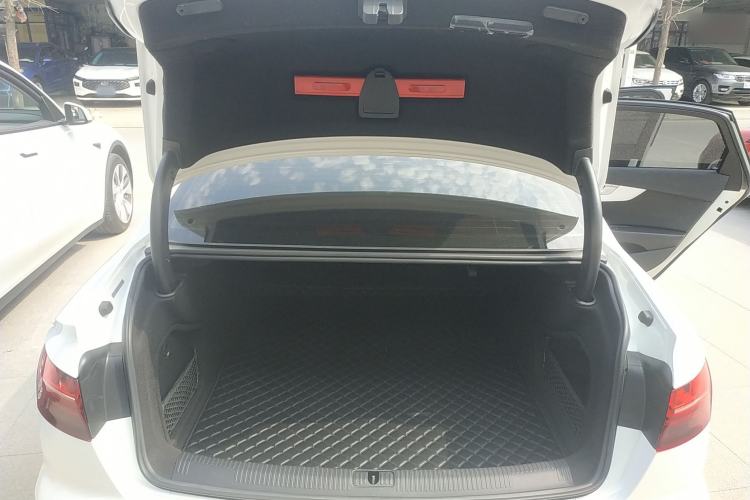 Used Audi A4L 2020 40 TFSI Luxury Dynamic Model