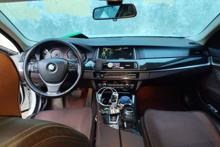 Used BMW 5 Series 2014 525Li Luxury Design Package
