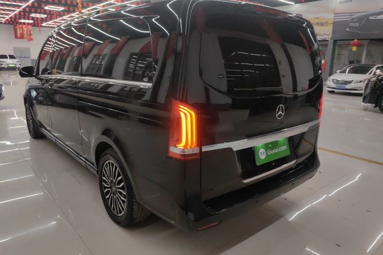 Used Mercedes-Benz V-Class 2017 V 260 L Prestige Extended Edition