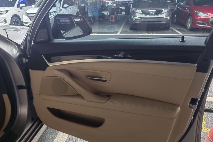 Used BMW 5 Series 2014 520Li Elegant Model